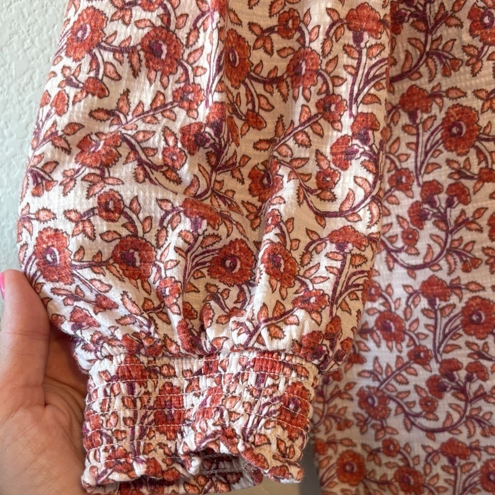 Wonderly Blouse with Floral Pattern and puff sleeves Small - Picture 3 of 7